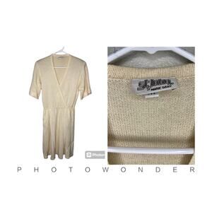ST. JOHN Vintage Cream White Knit Womens Size 4 Wrap Dress Quite Luxury Preppy